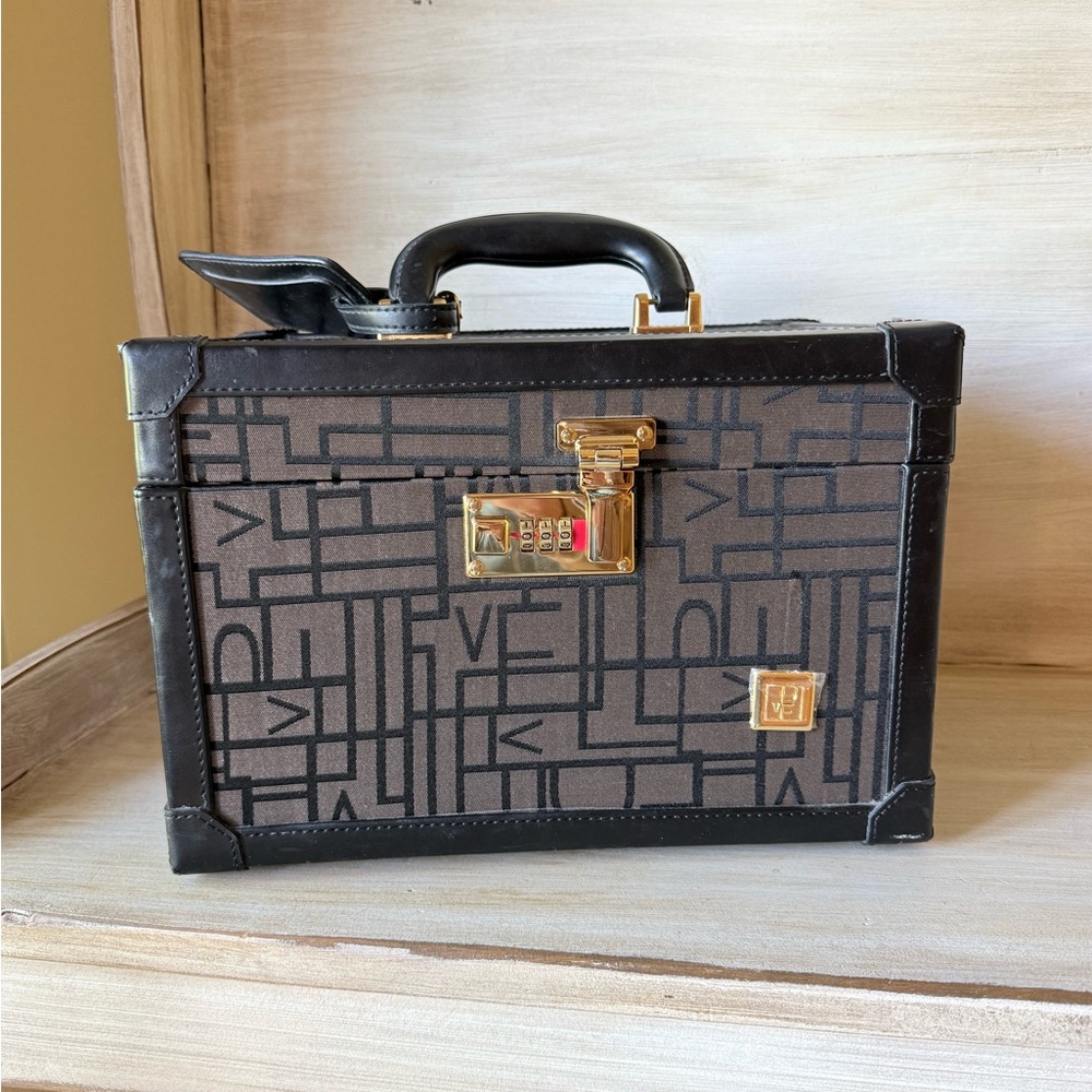 DVF Diane Von Furstenberg Train Case Makeup Case Black See Description